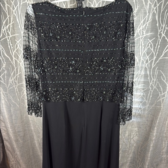Black Beaded Lace Gown Mother of the Bride Cameron Blake Mon Cheri Size 14 - Picture 7 of 9